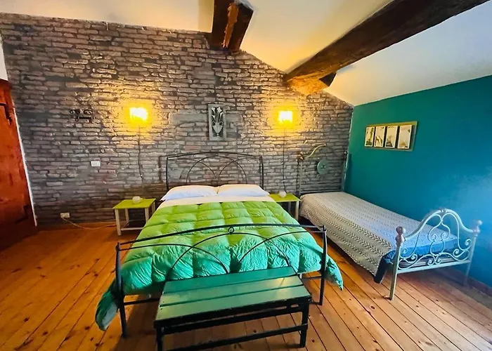 La Degli Artisti Medelana