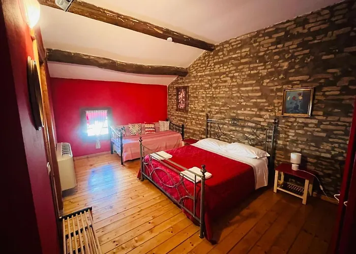 招待所 La Degli Artisti 3*